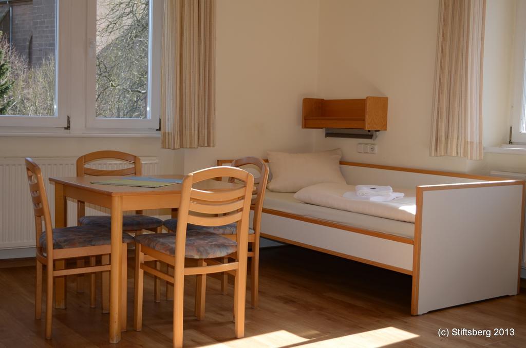 Stiftsberg - Bildungs- Und Freizeitzentrum Kyllburg Bagian luar foto